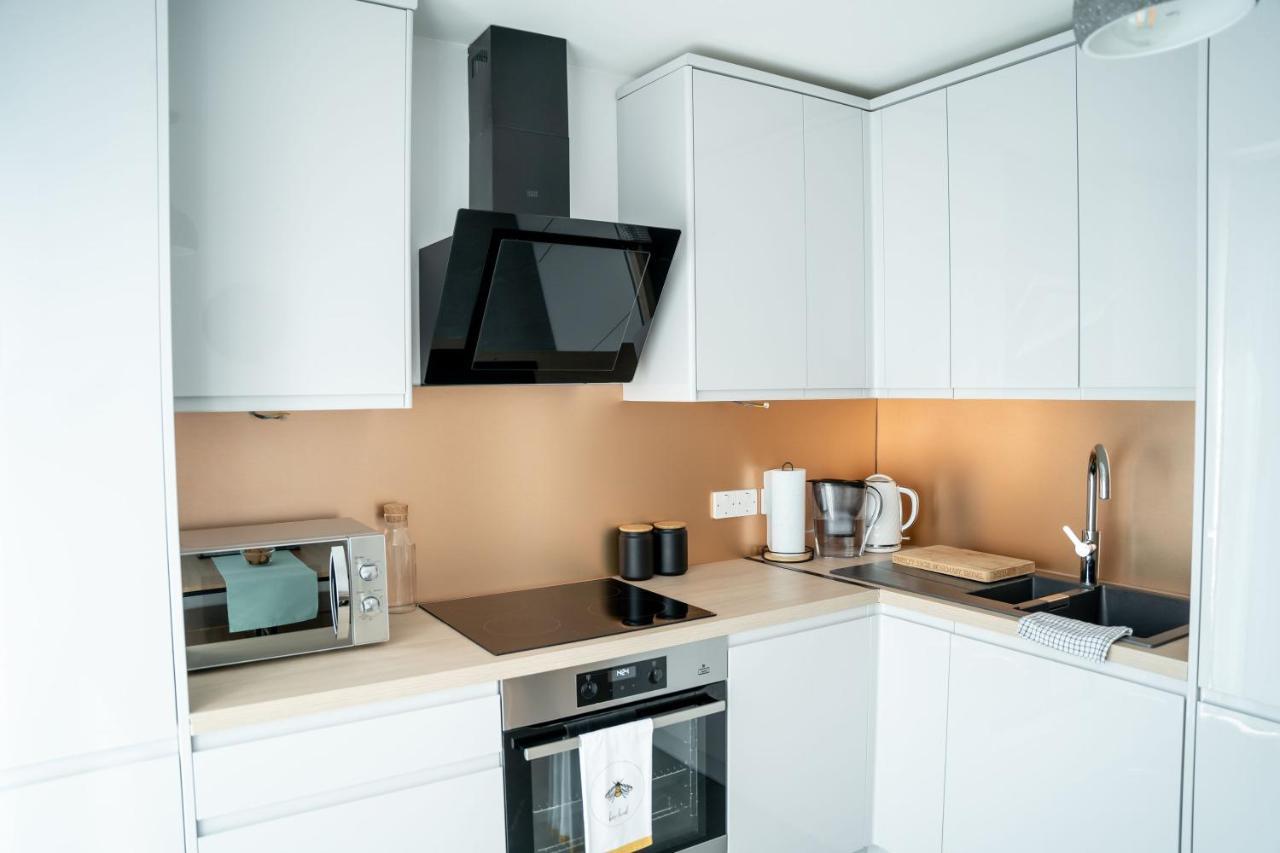 Luxurious Two Bedroom Apartment With Private Parking Perth Exteriör bild