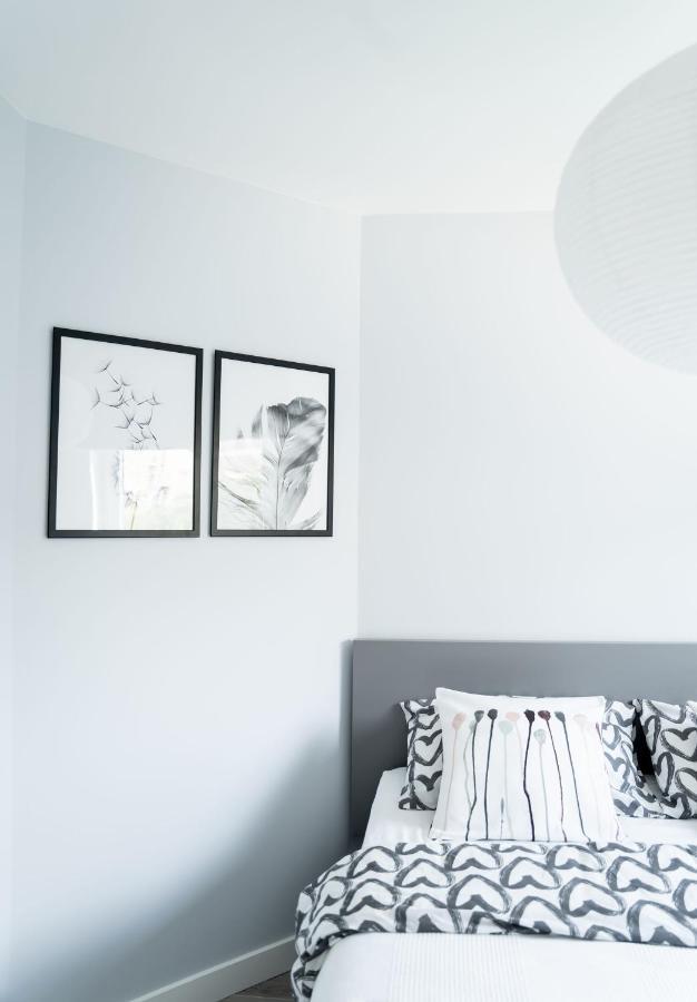 Luxurious Two Bedroom Apartment With Private Parking Perth Exteriör bild