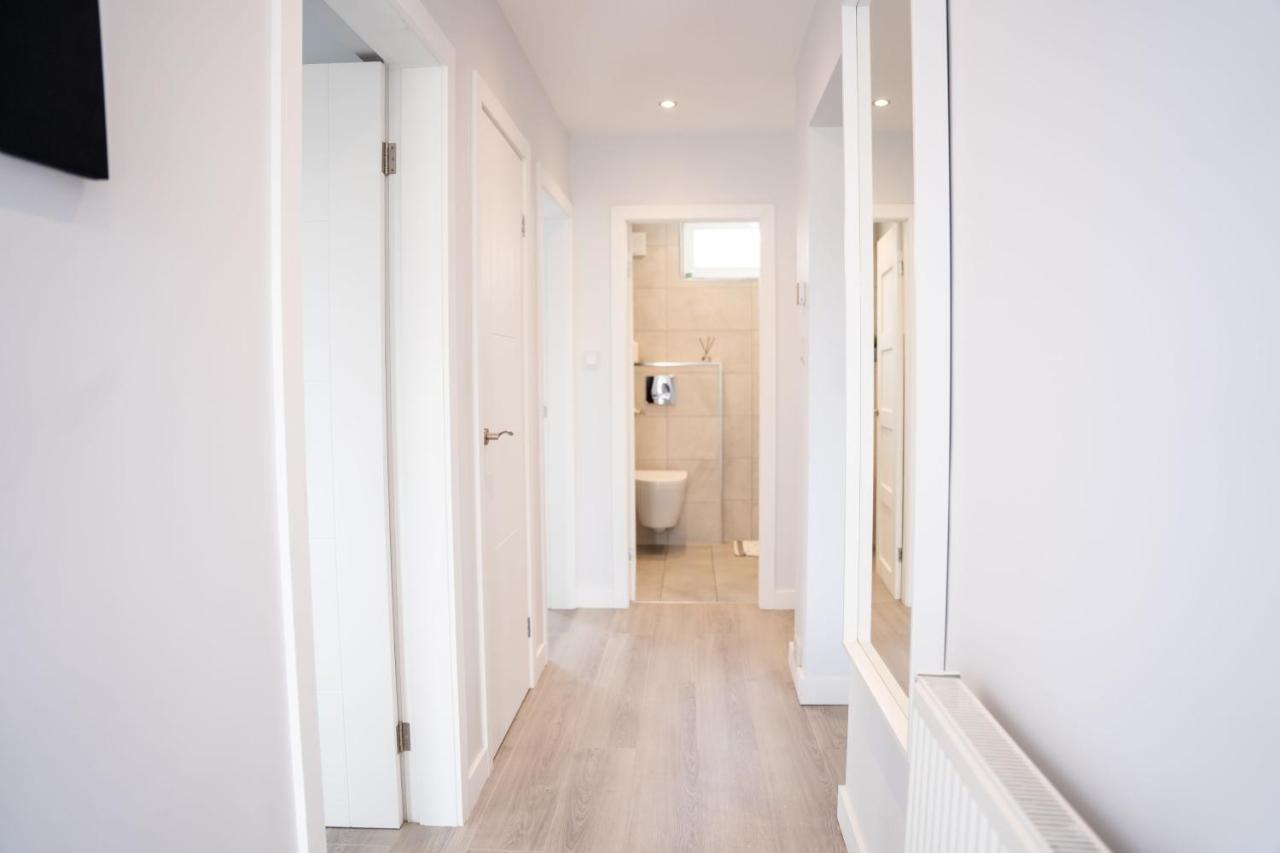 Luxurious Two Bedroom Apartment With Private Parking Perth Exteriör bild