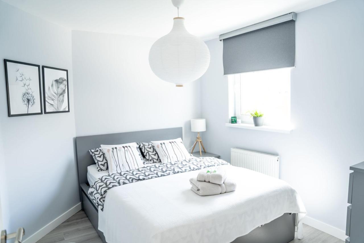 Luxurious Two Bedroom Apartment With Private Parking Perth Exteriör bild